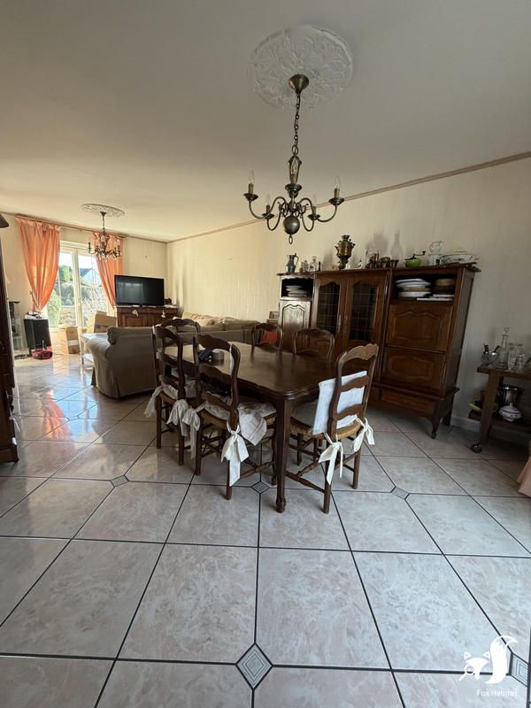 Maison - 85 m² - 5 pièces