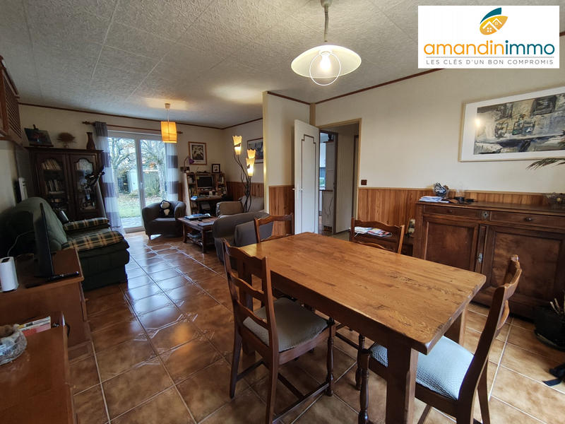 Maison - 90 m² - 5 pièces