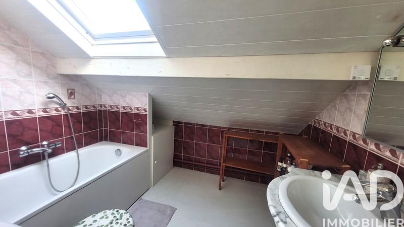 Maison - 102 m² - 5 pièces