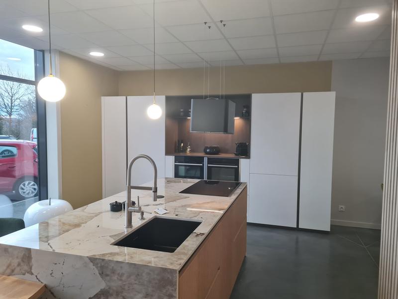 Local commercial - 255 m²