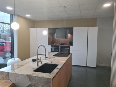 Local commercial - 255 m²