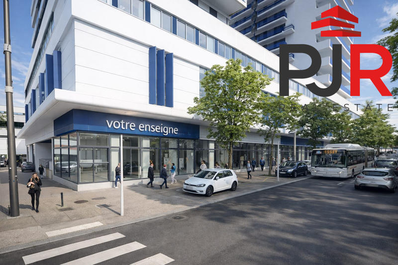 Local commercial - 1 071 m²