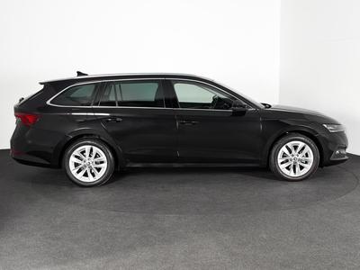 Skoda Octavia Combi 2.0 Tdi 150ch Ja17p Digital Cockpit Sieges Chauff Carplay Regul Acc Gps