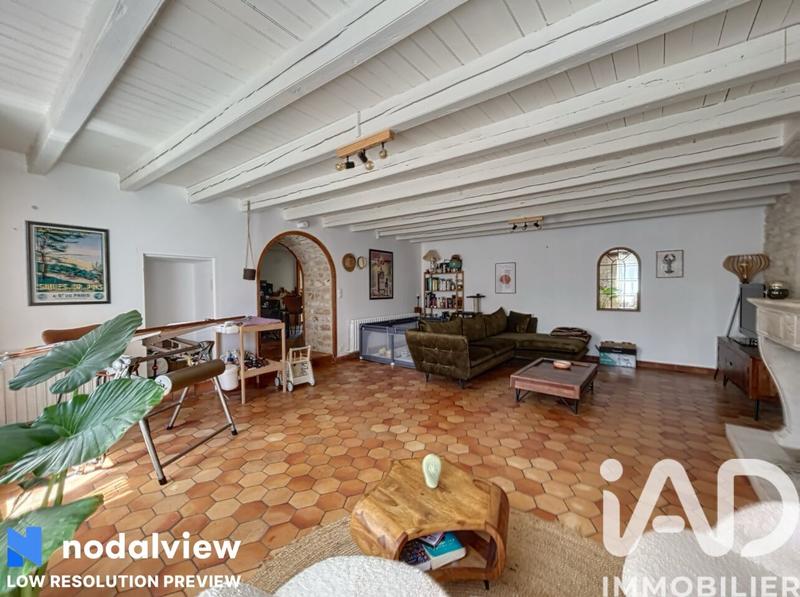 Maison - 161 m² - 5 pièces