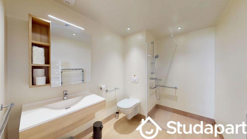 Chambre - 42 m² - 1 pièce