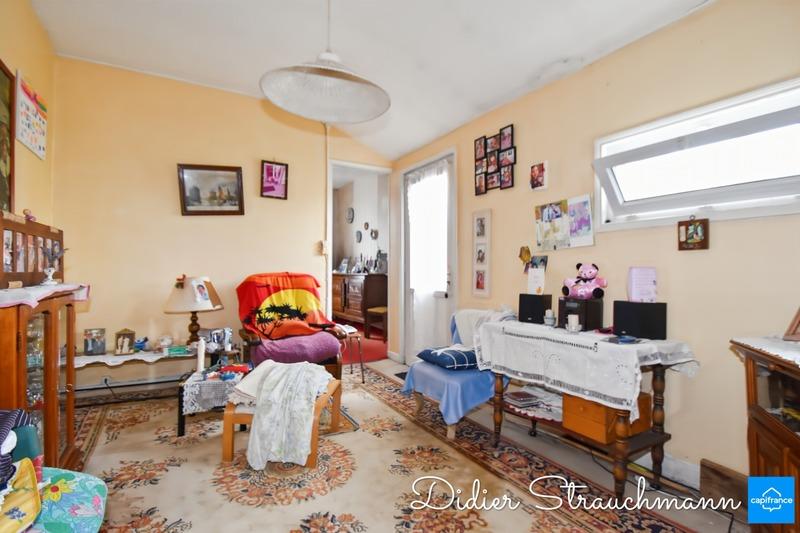 Maison - 93 m² - 5 pièces