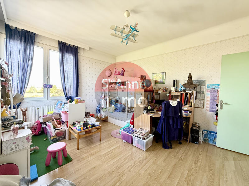 Maison - 205 m² - 8 pièces