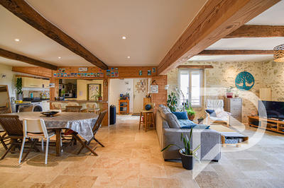 Maison - 142 m² - 5 pièces