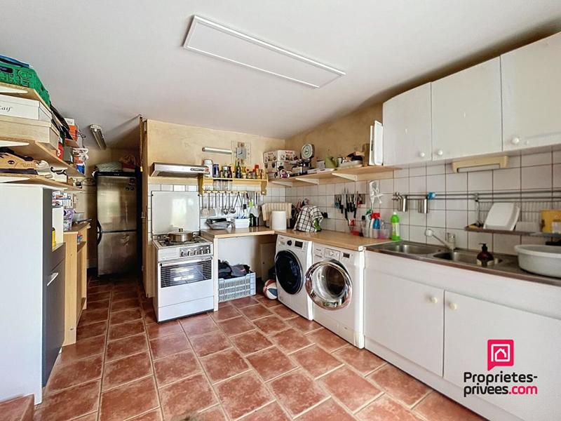 Maison - 250 m² - 7 pièces