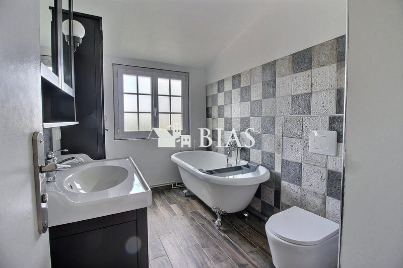 Maison traditionnelle - 101 m² - 5 pièces