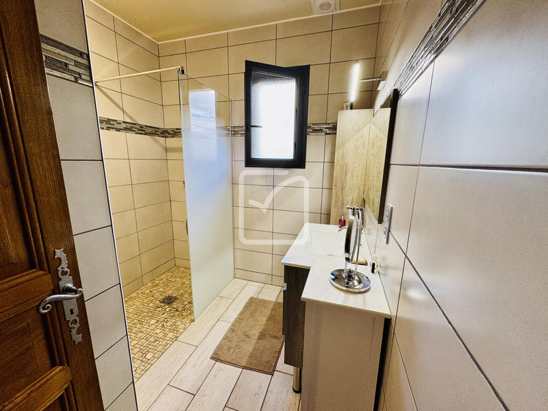 Maison - 135 m² - 6 pièces