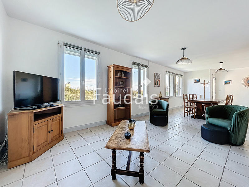 Maison - 89 m² - 5 pièces