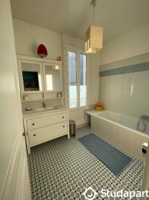 Chambre - 14 m² - 1 pièce