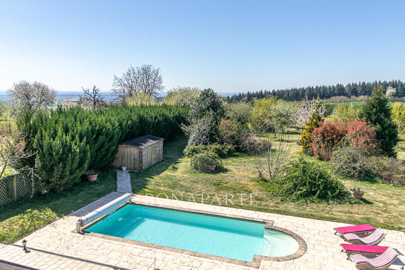 Maison - 280 m² - 7 pièces