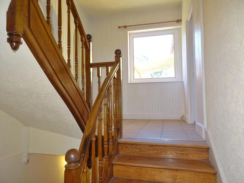 Maison - 205 m² - 14 pièces