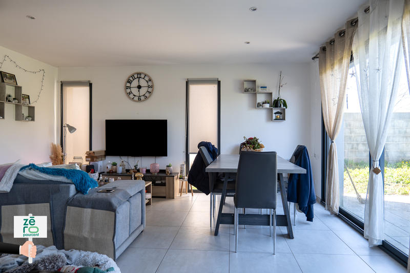 Maison - 90 m² - 4 pièces