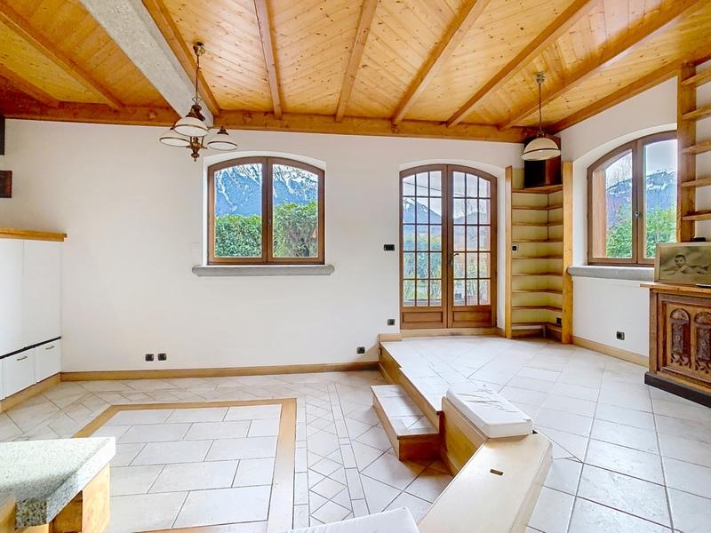 Maison - 193 m² - 5 pièces