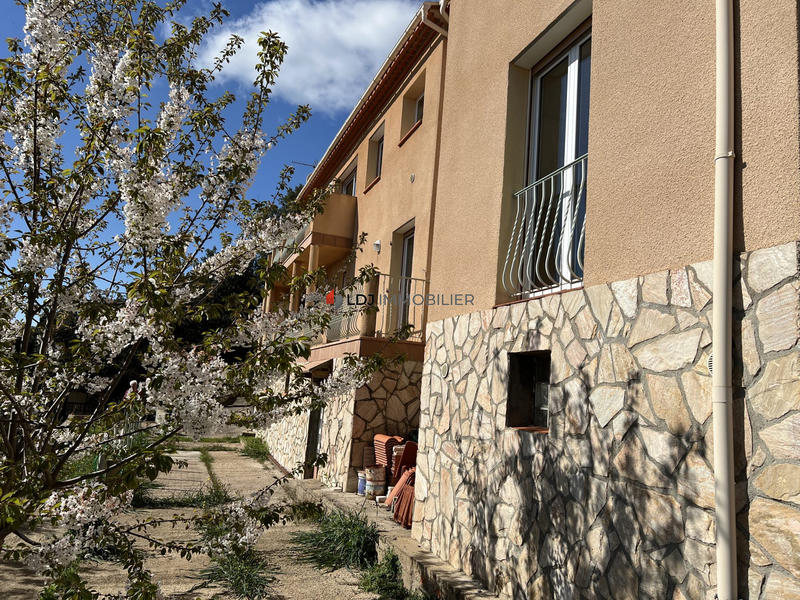 Villa - 250 m² - 5 pièces