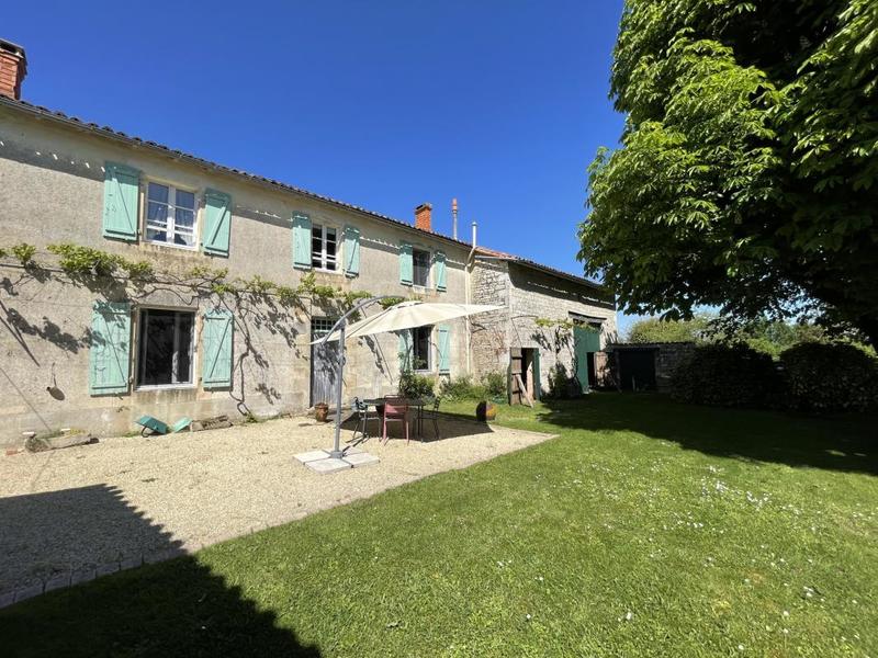 Maison en pierre - 122 m² - 4 pièces