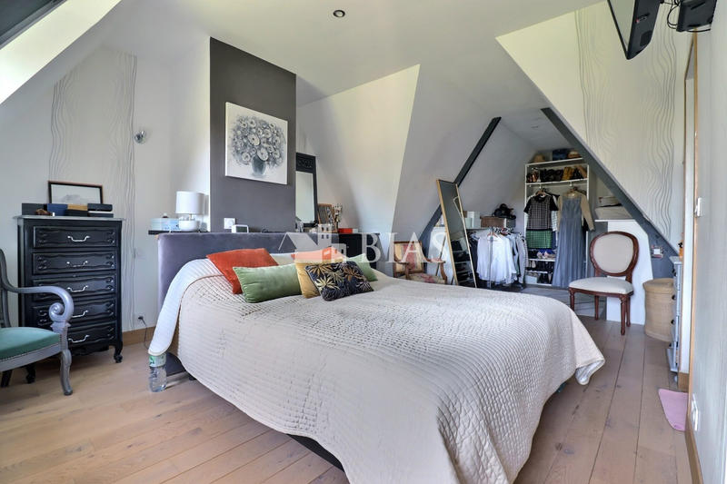 Maison - 175 m² - 7 pièces