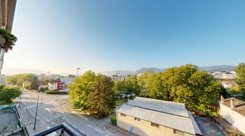 Appartement - 70 m² - 4 pièces