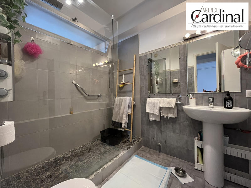 Appartement - 108 m² - 5 pièces