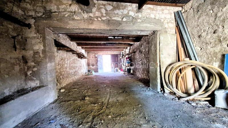 Parking / Garage - 72 m²