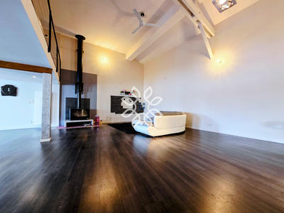 Maison - 135 m² - 2 pièces