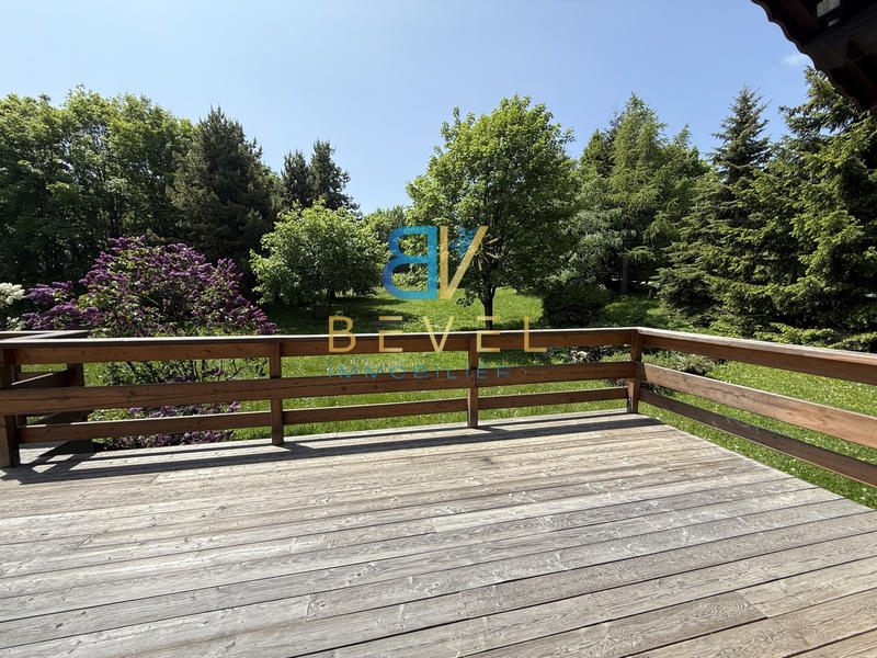 Duplex - 111 m² - 5 pièces