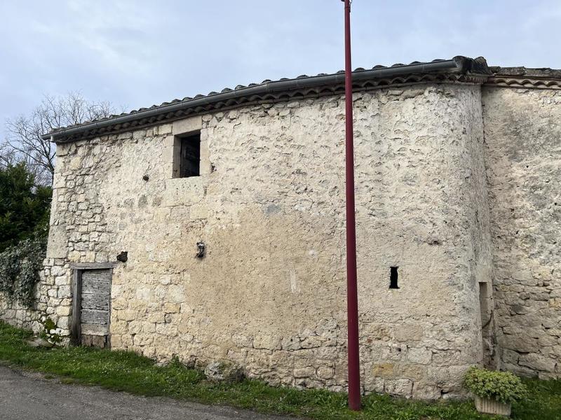 Maison de village - 140 m² - 2 pièces