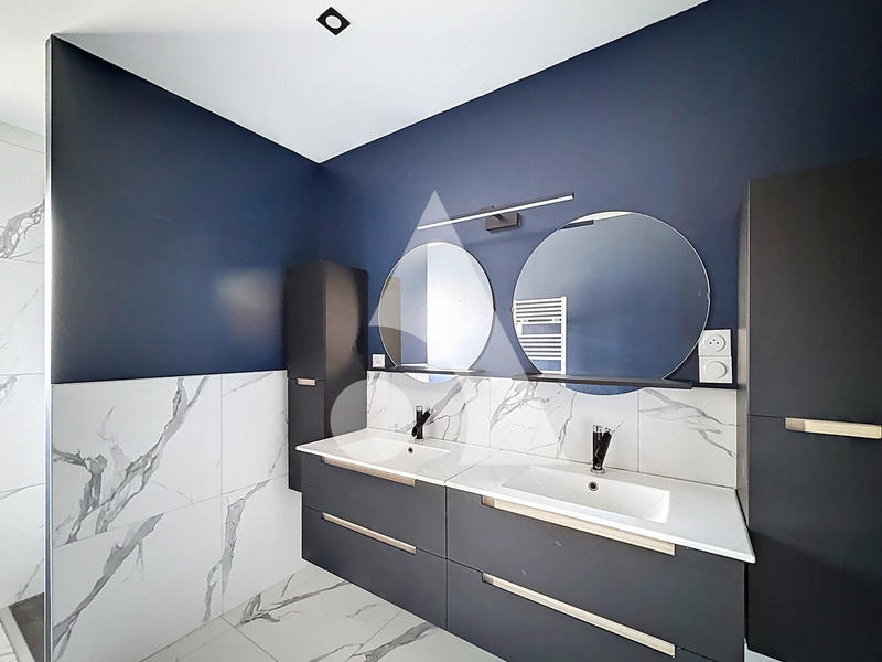 Maison - 122 m² - 5 pièces