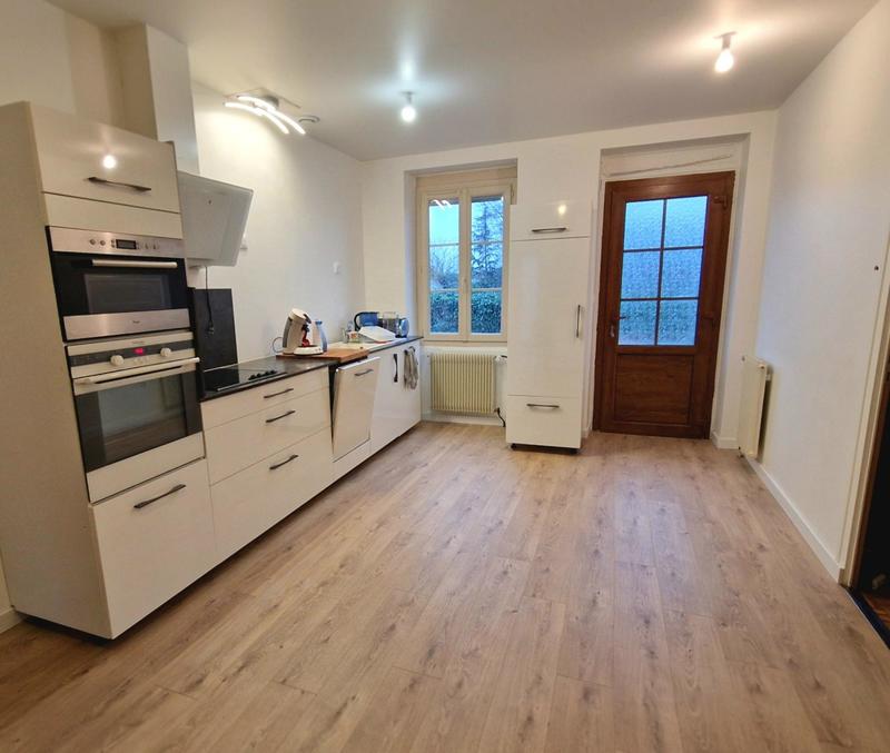 Maison - 88 m² - 5 pièces