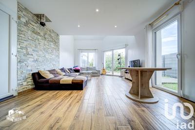 Maison - 98 m² - 4 pièces