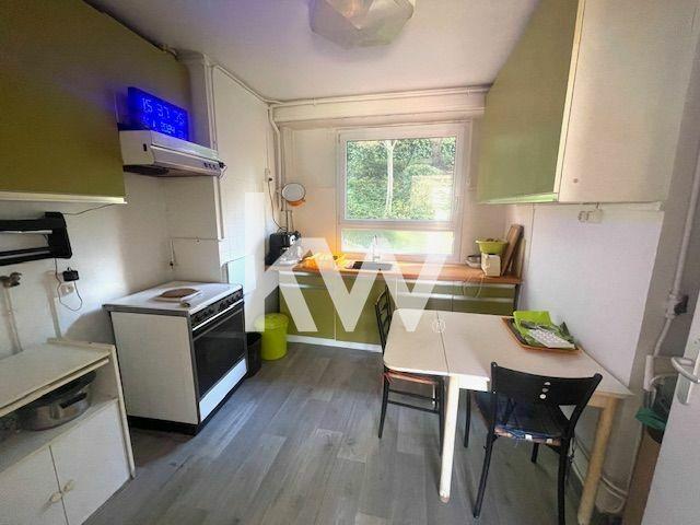 Appartement - 85 m² - 5 pièces