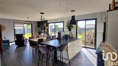 Maison - 104 m² - 6 pièces