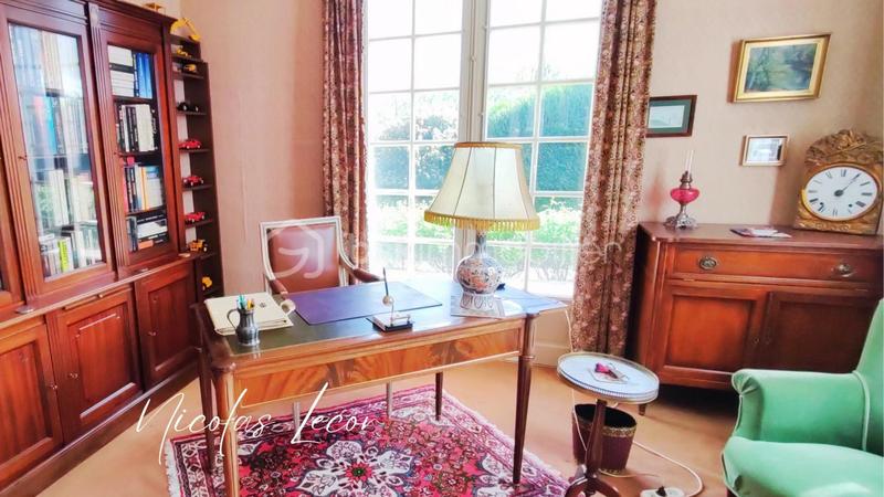 Maison - 196 m² - 7 pièces