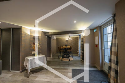 Fonds de commerce - Magasins - 180 m²