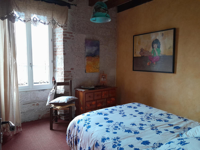 Maison - 240 m² - 8 pièces