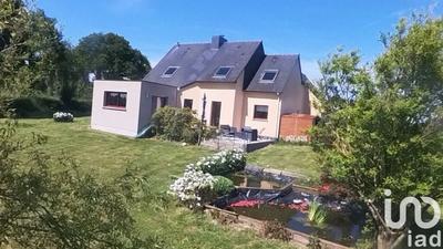 Maison - 182 m² - 8 pièces