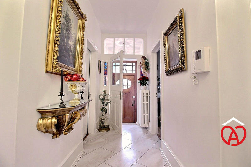 Maison - 143 m² - 6 pièces