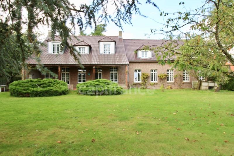 Maison - 217 m² - 7 pièces