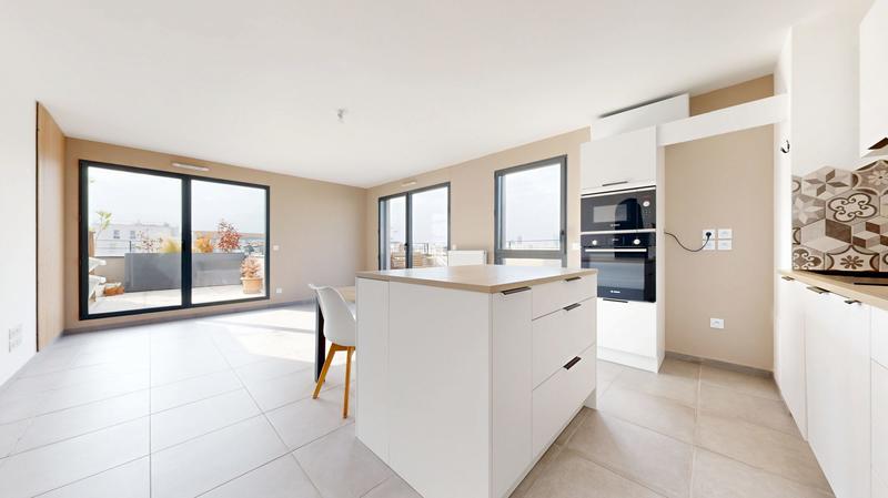 Appartement - 94 m² - 4 pièces