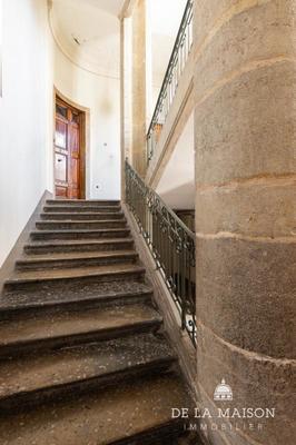 Appartement - 265 m² - 7 pièces