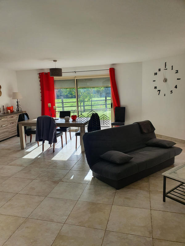 Maison - 200 m² - 6 pièces