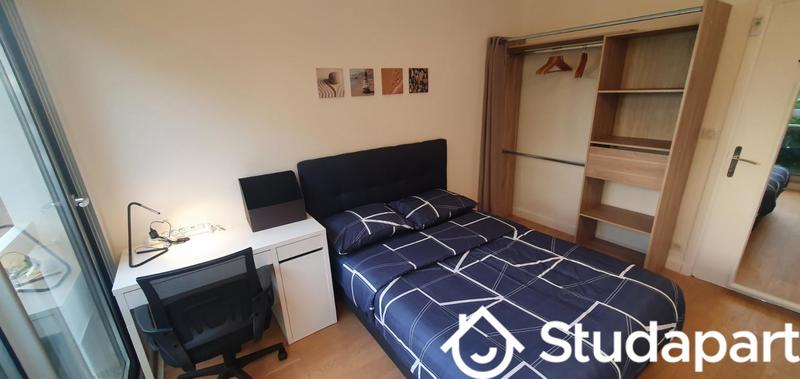 Chambre - 12 m² - 1 pièce