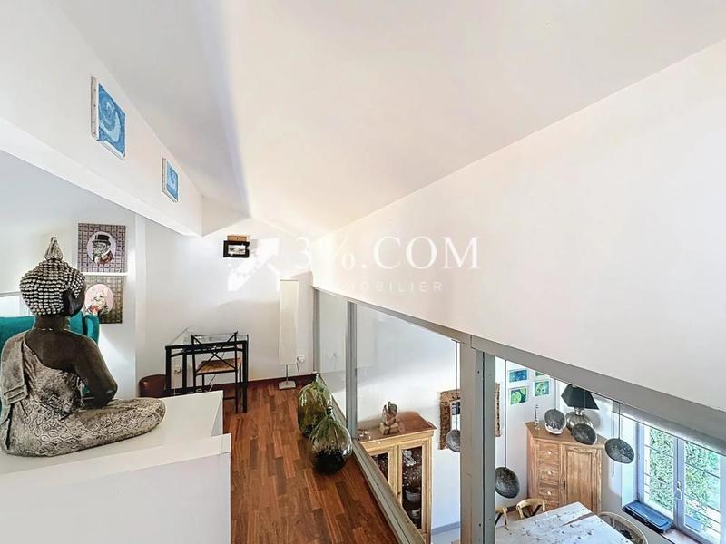 Maison - 185 m² - 9 pièces