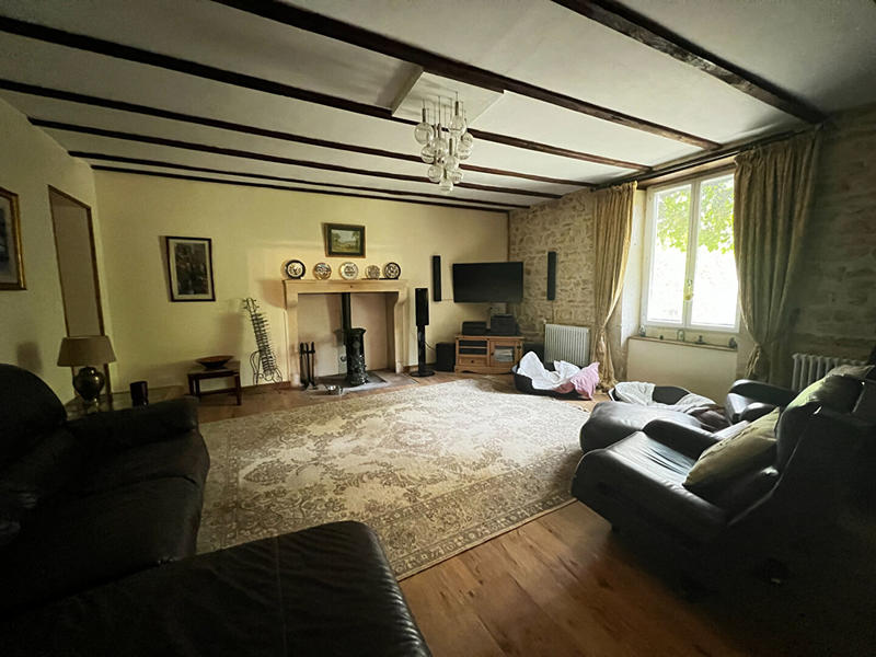 Maison - 196 m² - 7 pièces