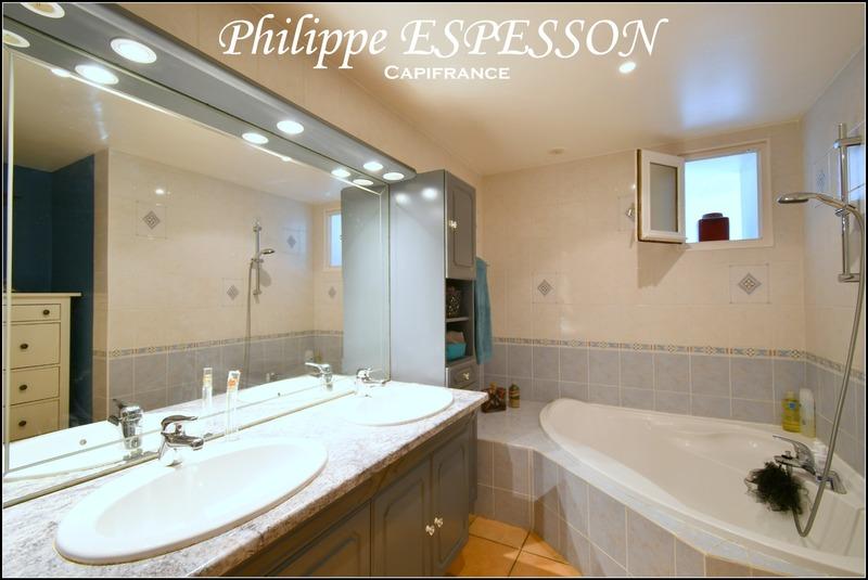 Corps de ferme - 205 m² - 8 pièces