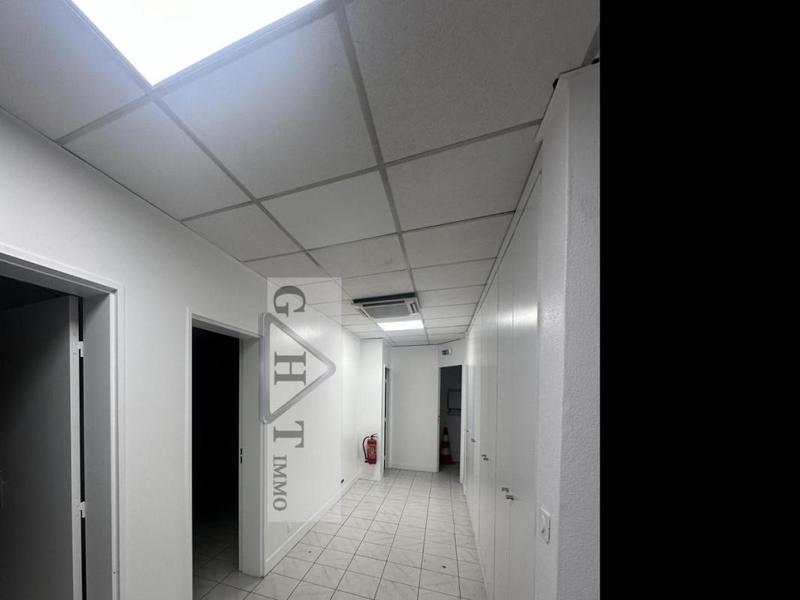 Local commercial - 300 m²