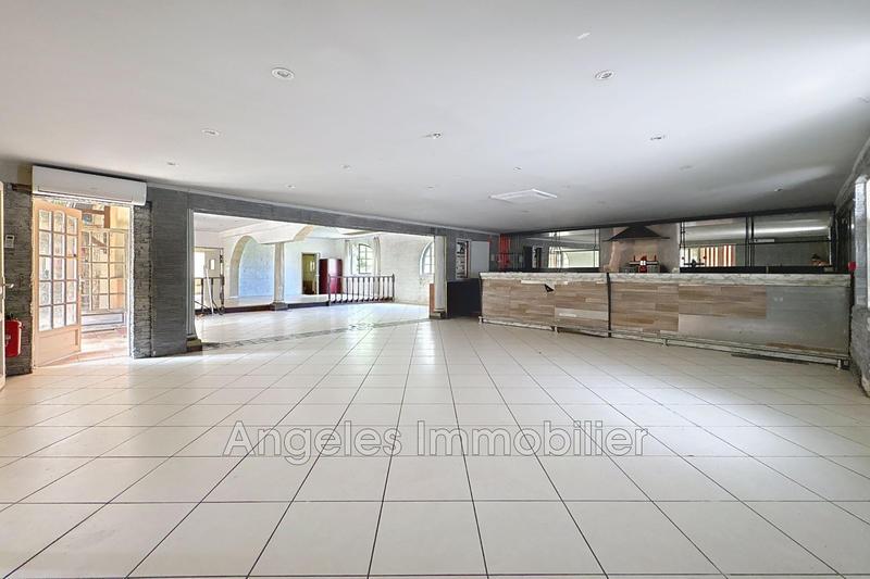 Maison chambre d'hôtes - 449 m²